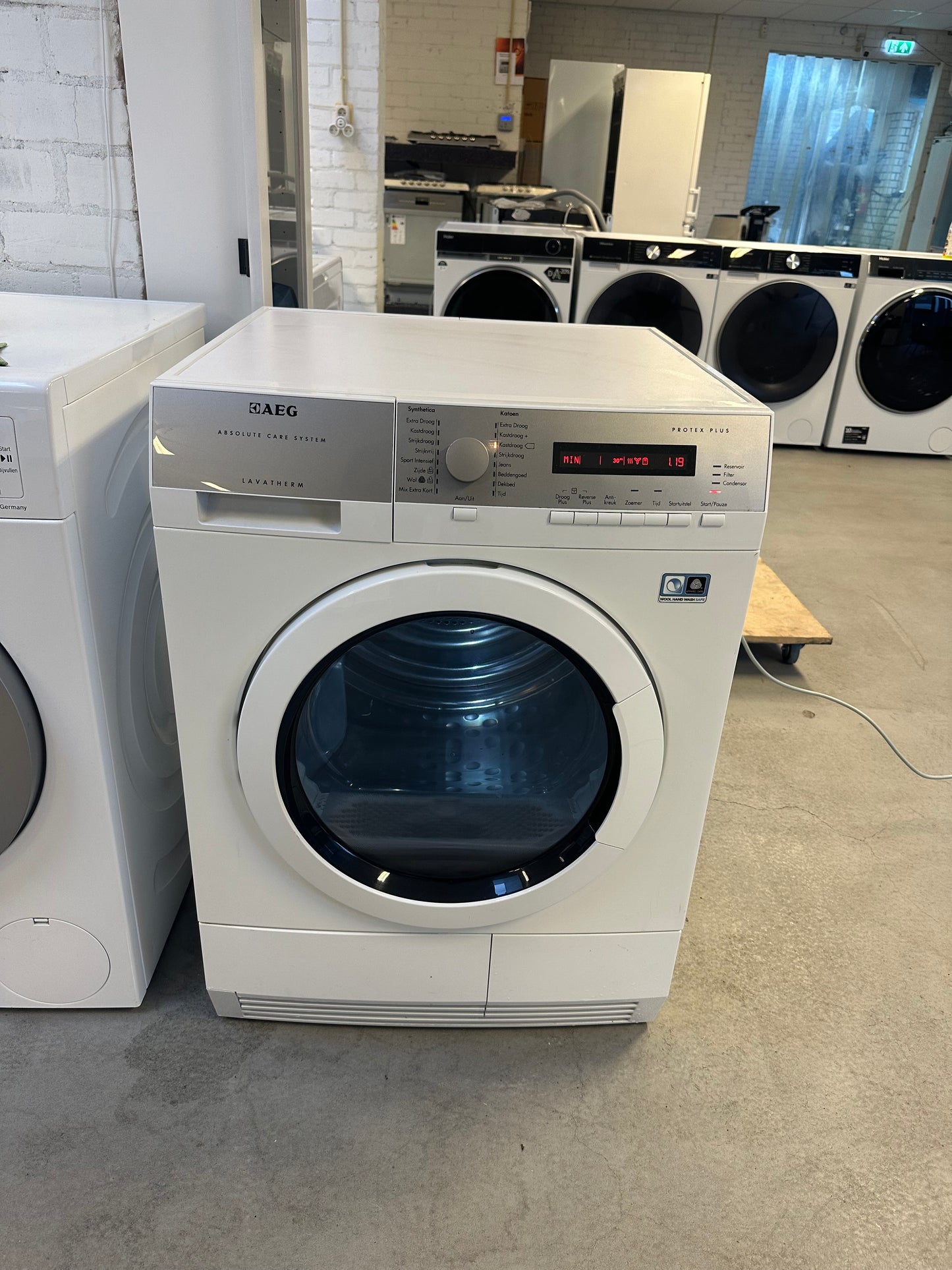 AEG LAVATHERM WARMTEPOMPDROGER 8KG A++ VRIJSTAAND