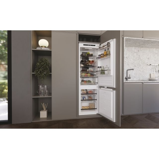 HAIER 178CM NO FROST INBOUW KOELVRIESCOMBINATIE KOELKAST HATB 174 DE
