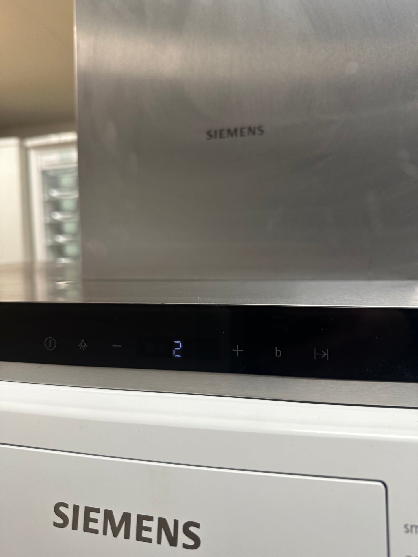 SIEMENS 90CM Wandafzuigkap LC97BIP50