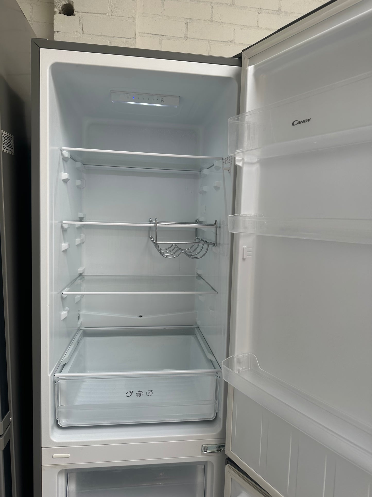 CANDY KOELVRIESCOMBINATIE KOELKAST 262L VRIJSTAAND