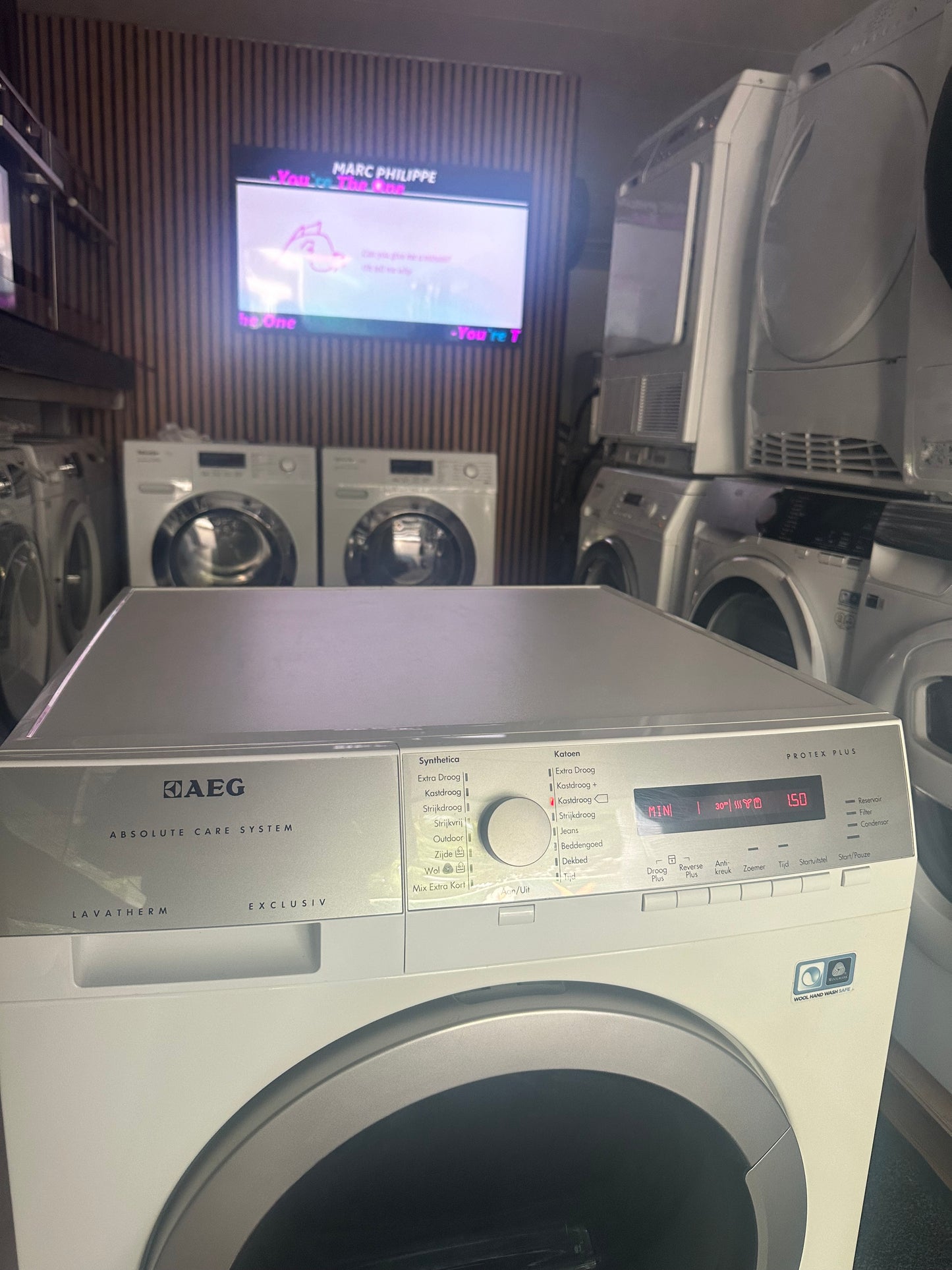 AEG 8KG WARMTEPOMPDROGER A++ VRIJSTAAND