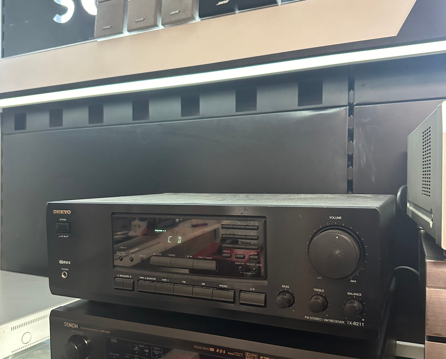 ONKYO TX 8211 AM/FM Stereoreceiver