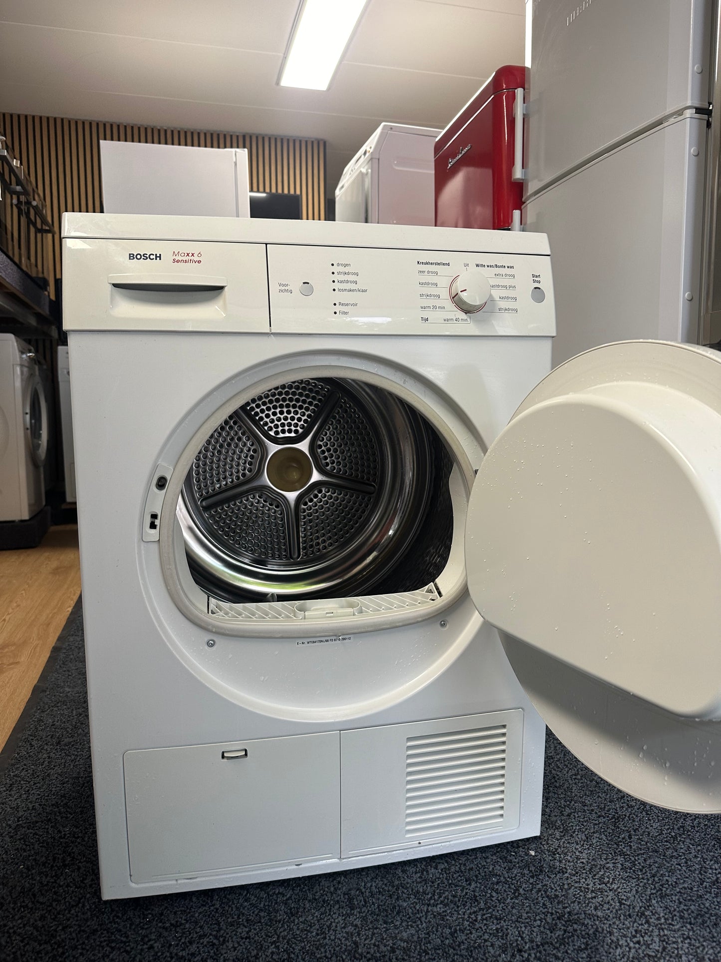 BOSCH 7KG CONDENSDROGER VRIJSTAAND VOORLADER