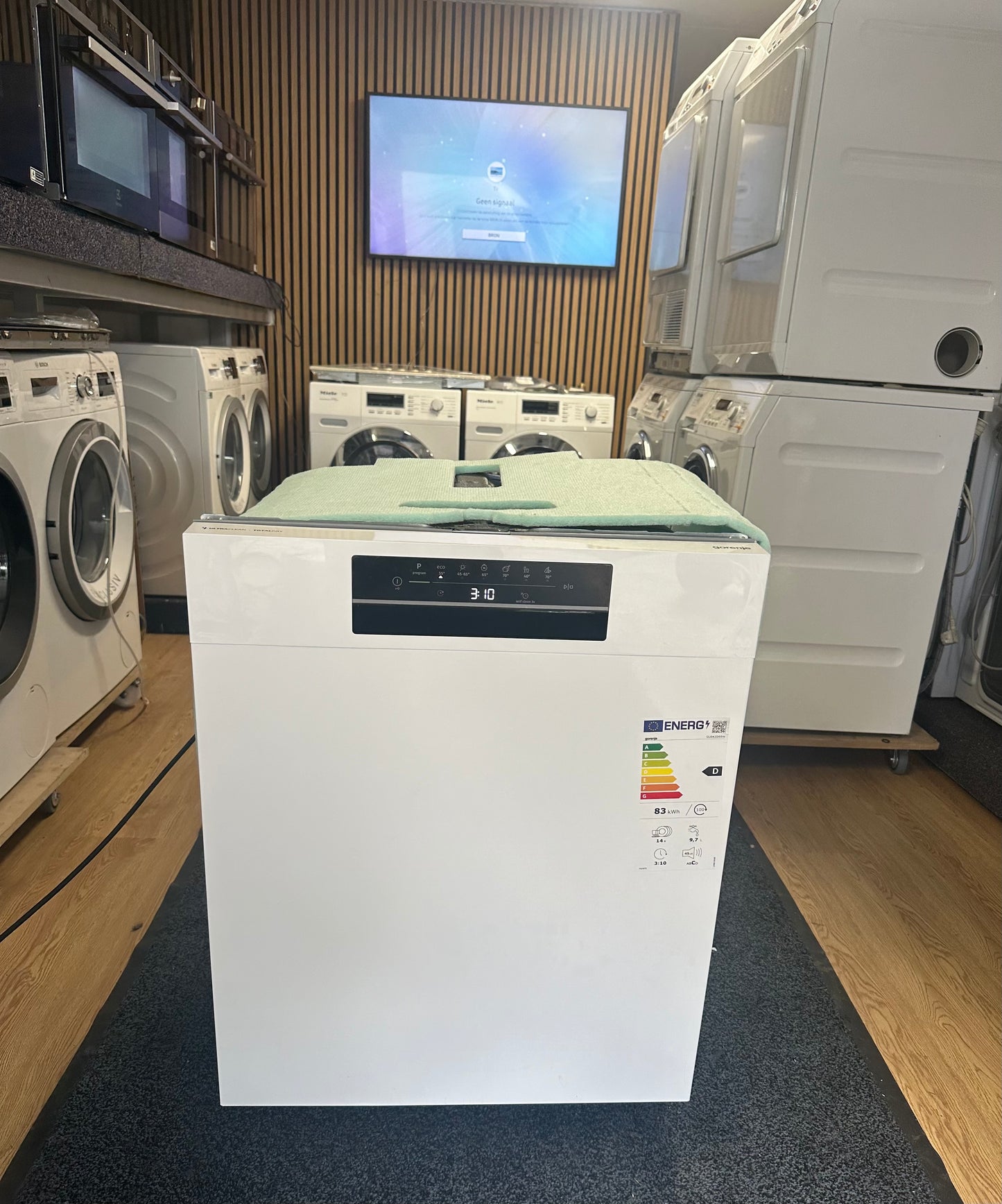 GORENJE ONDERBOUW VAATWASSER WIT 14 COUVERTS GU642D60W