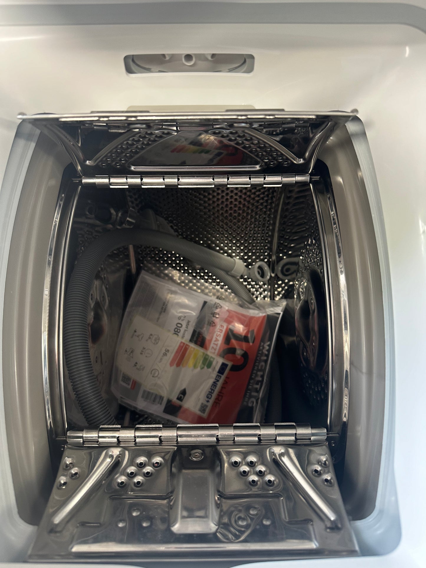BAUKNECHT VRIJSTAANDE BOVENLADER WASMACHINE 6KG WAT6313C