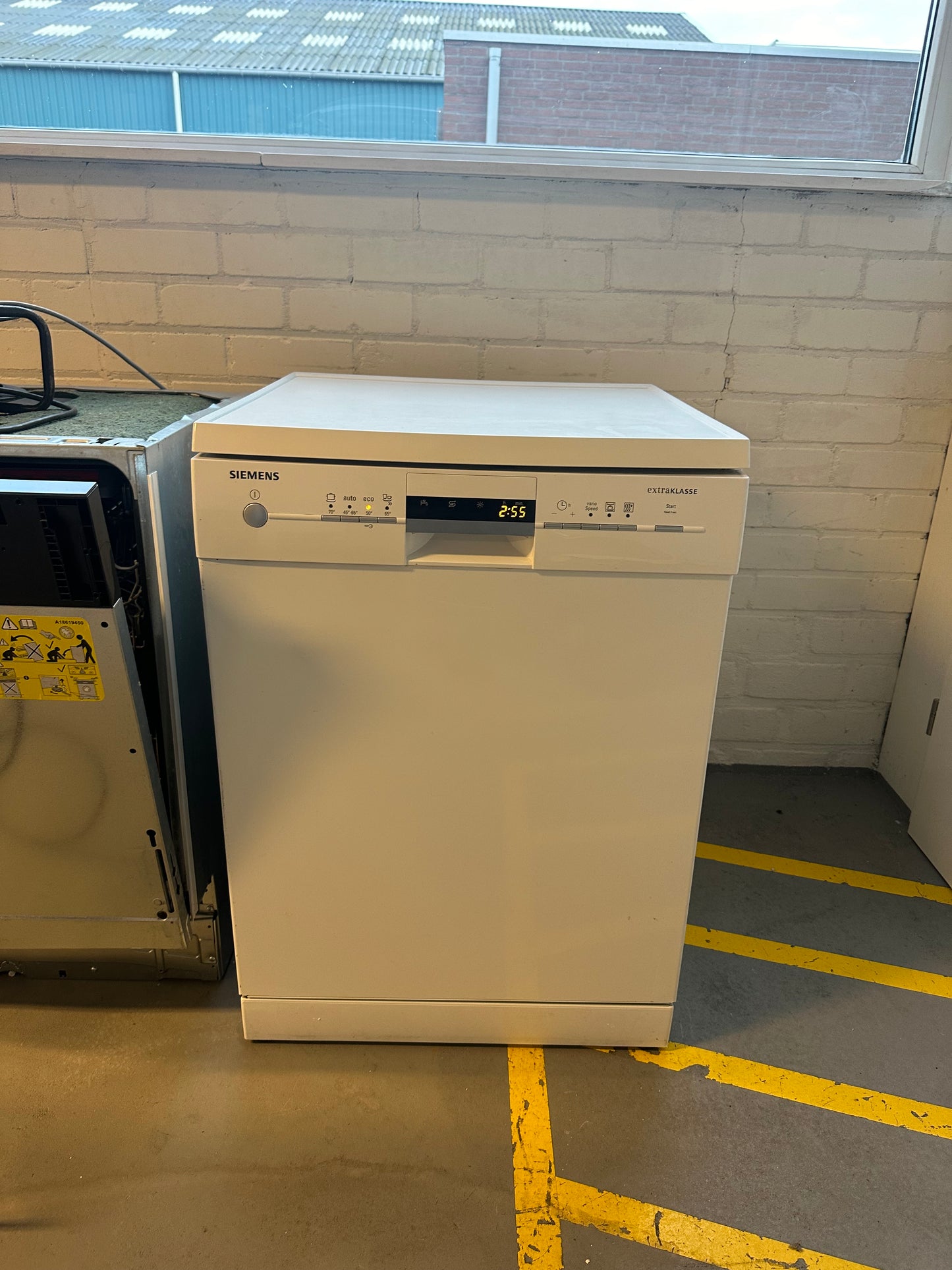 SIEMENS VRIJSTAANDE VAATWASSER 13 COUVERTS