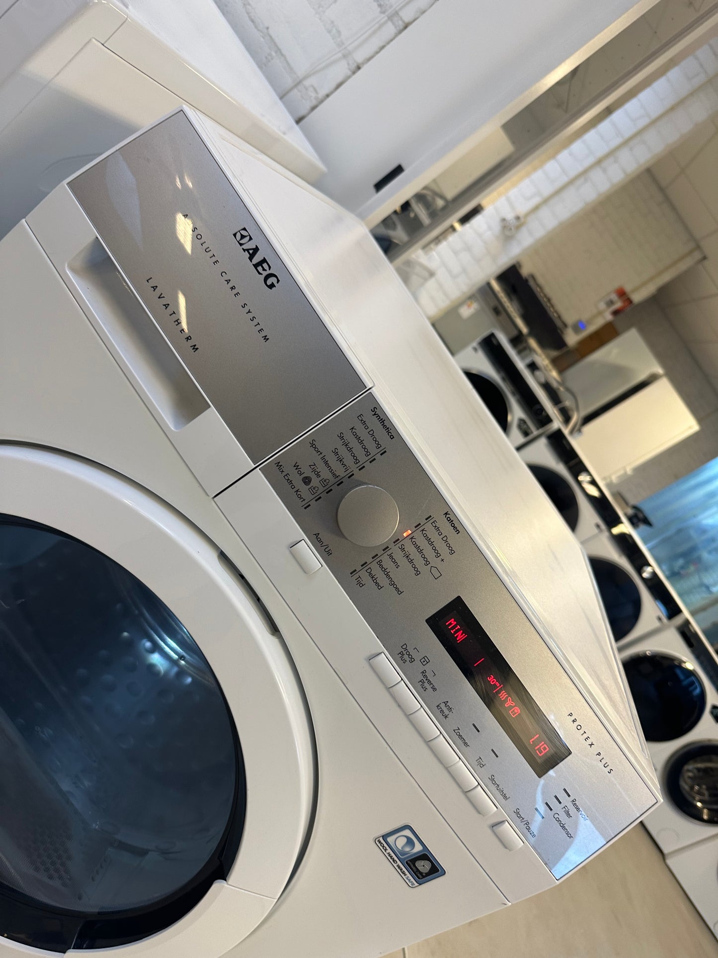 AEG LAVATHERM WARMTEPOMPDROGER 8KG A++ VRIJSTAAND