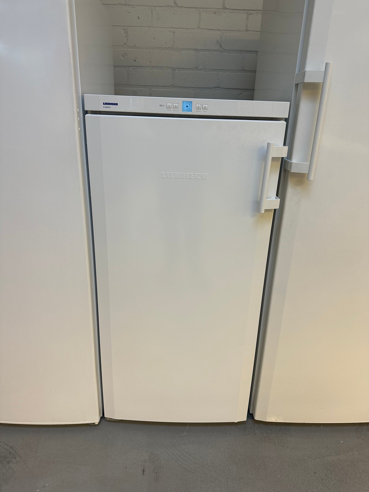 LIEBHERR VRIESKAST VRIJSTAAND A++