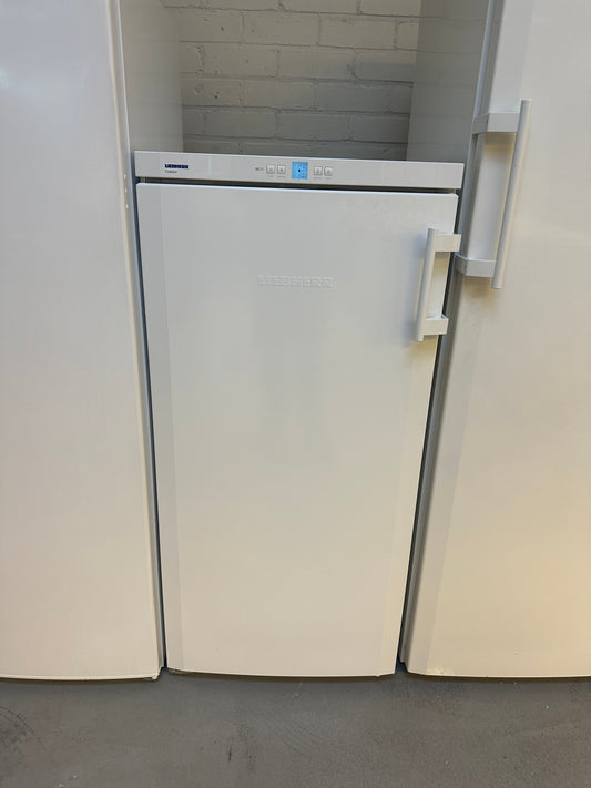 LIEBHERR VRIESKAST VRIJSTAAND A++