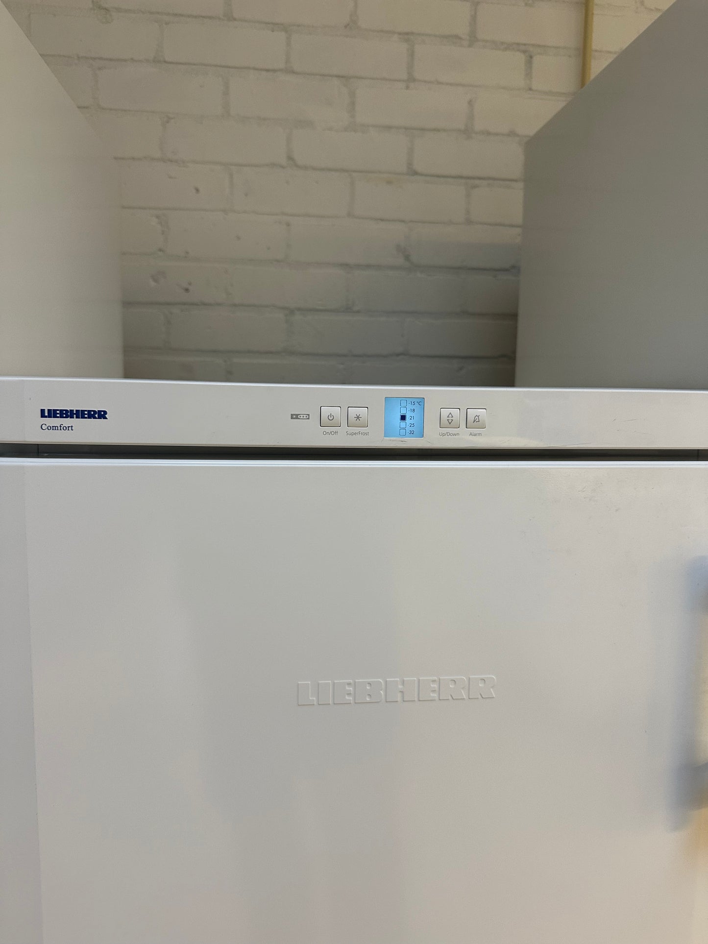 LIEBHERR VRIESKAST VRIJSTAAND A++