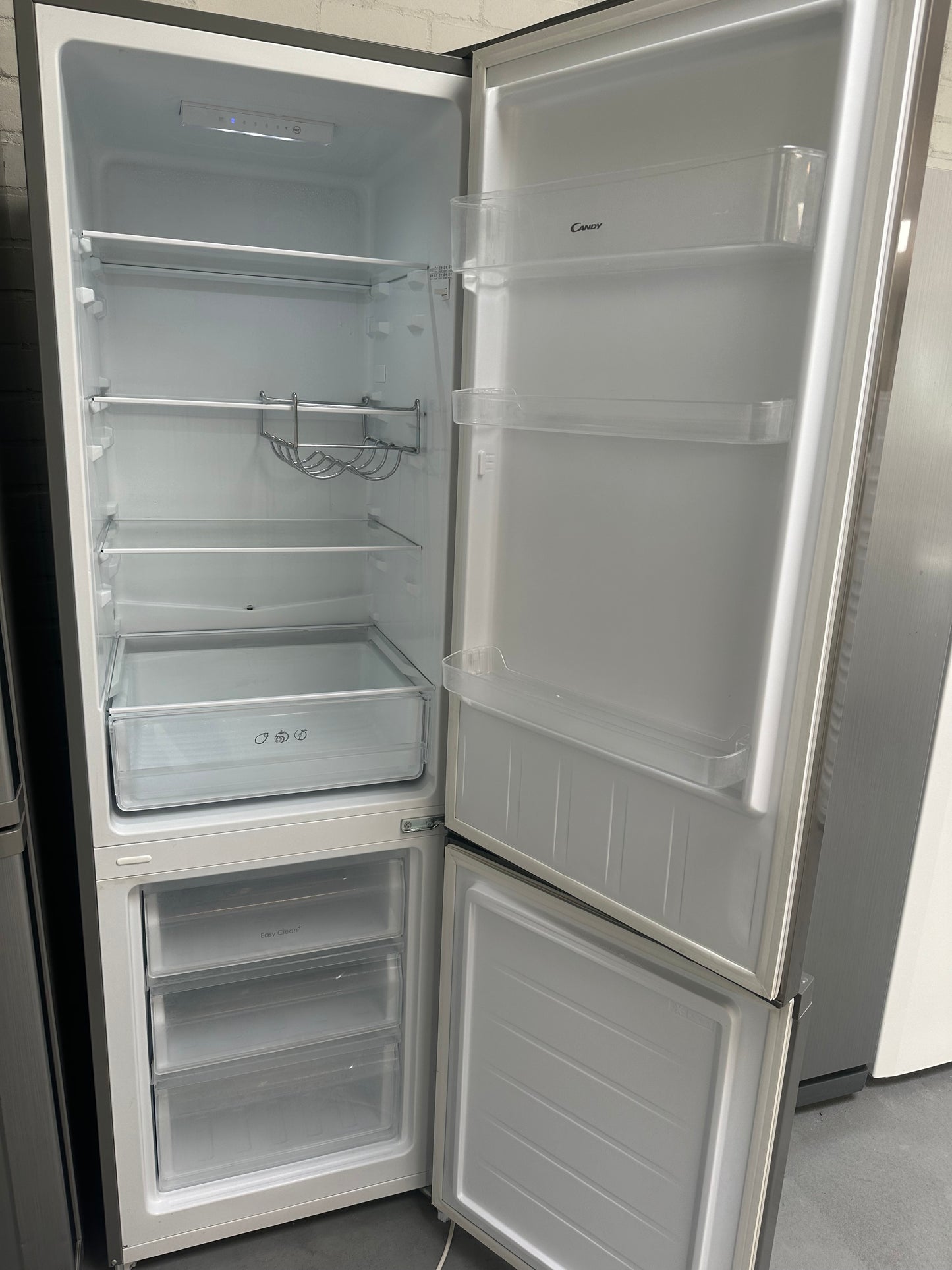 CANDY KOELVRIESCOMBINATIE KOELKAST 262L VRIJSTAAND
