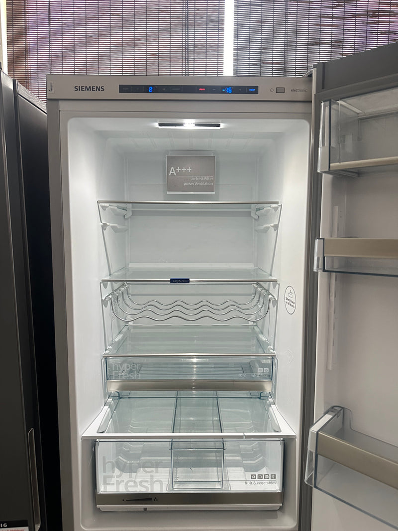 SIEMENS || IQ500 || RVS || Koelvriescombinatie || Koelkast || 302L || HyperFresh