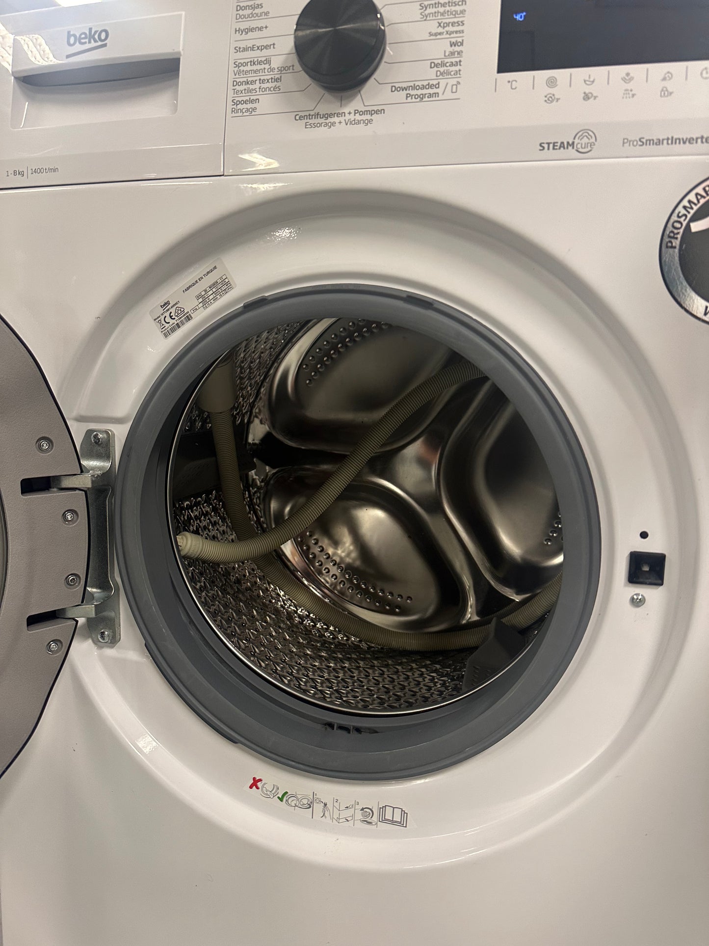 BEKO HomeWhiz 8KG WASMACHINE VOORLADER VRIJSTAAND