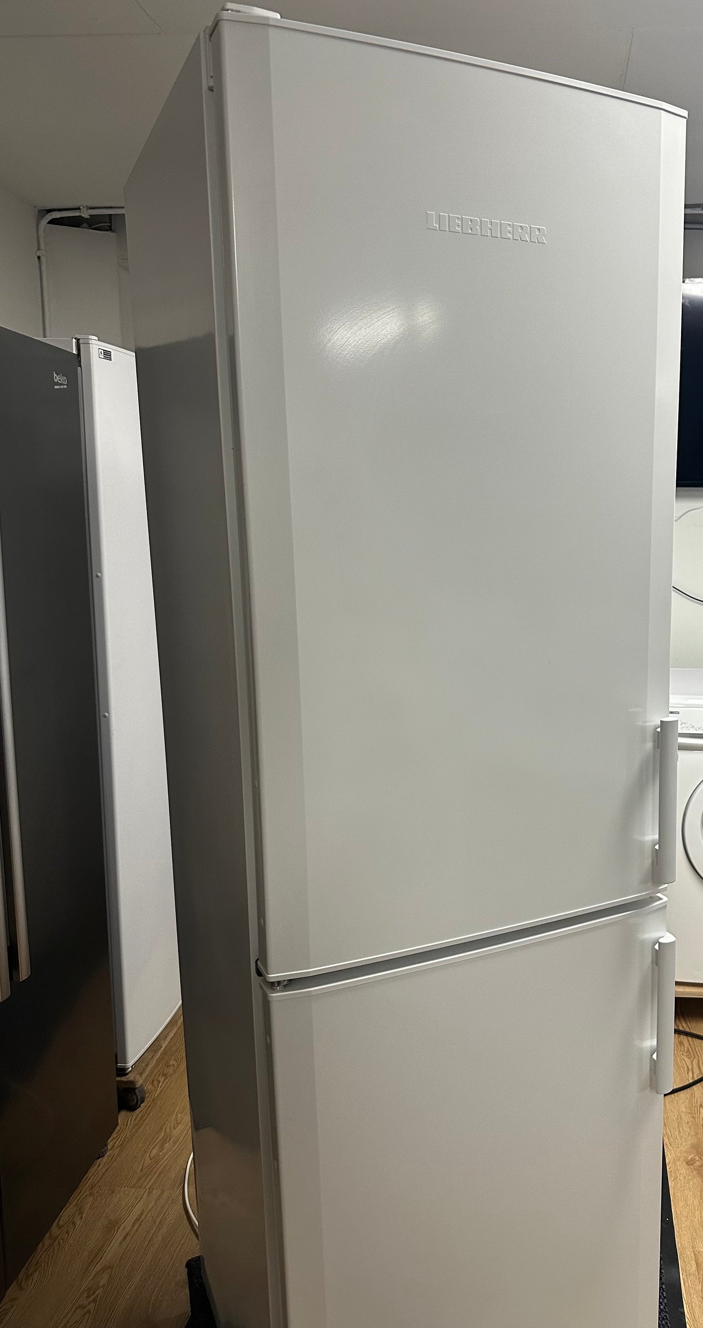 LIEBHERR No Frost koelvriescombinatie koelkast 290L A+