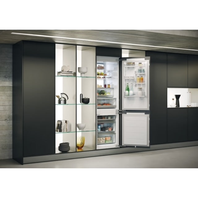 HAIER || Series 6 Titanium || 178CM || Inbouw || Koelvrieskast || WiFi || No Frost || myZone || Deur-op-deur || HBW7518CF