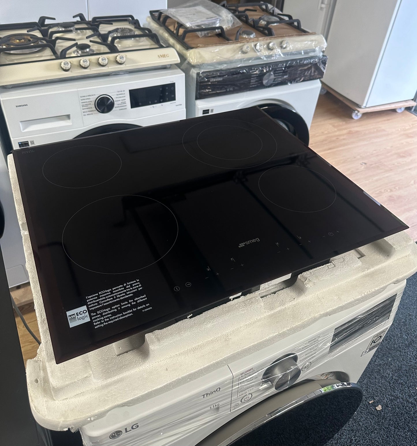 SMEG SE364ETB 60CM Inbouw keramische kookplaat