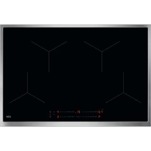 AEG TO84IA0FXB inductiekookplaat strak ingebouwd in het keukenwerkblad