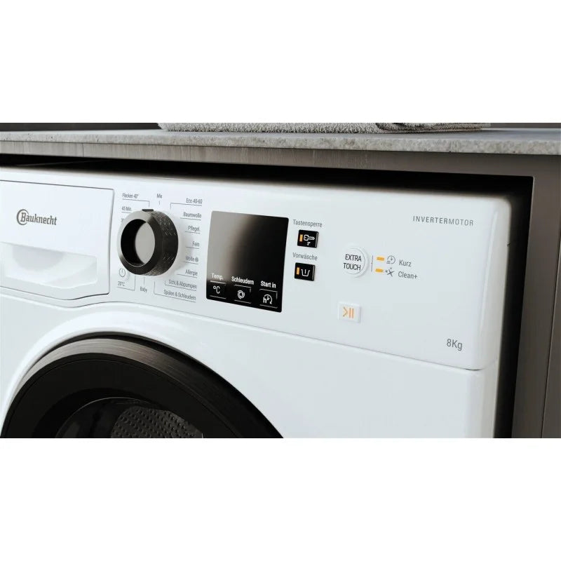 Bauknecht Super Eco 845 A witgoedapparaat opgesteld in een wasruimte of bijkeuken