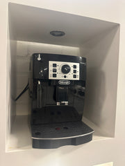 DELONGHI ECAM20.110.B volautomatische espressomachine in zwart design – direct beschikbaar bij Ado’s Witgoed in Wijchen