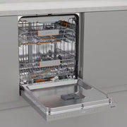 Besteklade en korfindeling van de Gorenje GU673A65X onderbouw vaatwasser in detail