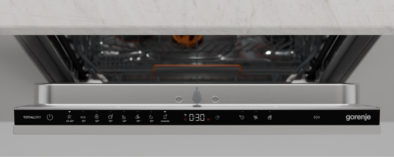 Bedieningspaneel aan de bovenzijde van de Gorenje GV673A67 inbouw vaatwasser