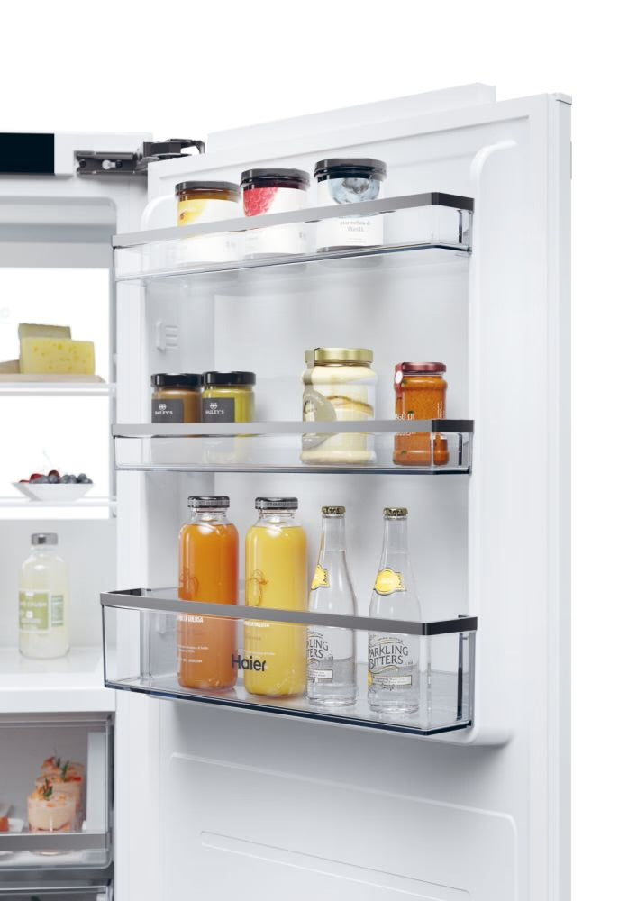 Groentelade onderin de Haier HATL126DE inbouw koelkast voor verse groente en fruit