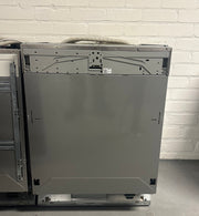 Interieur van de Miele G 5277 SCVi XXL Selection met boven- en onderkorf