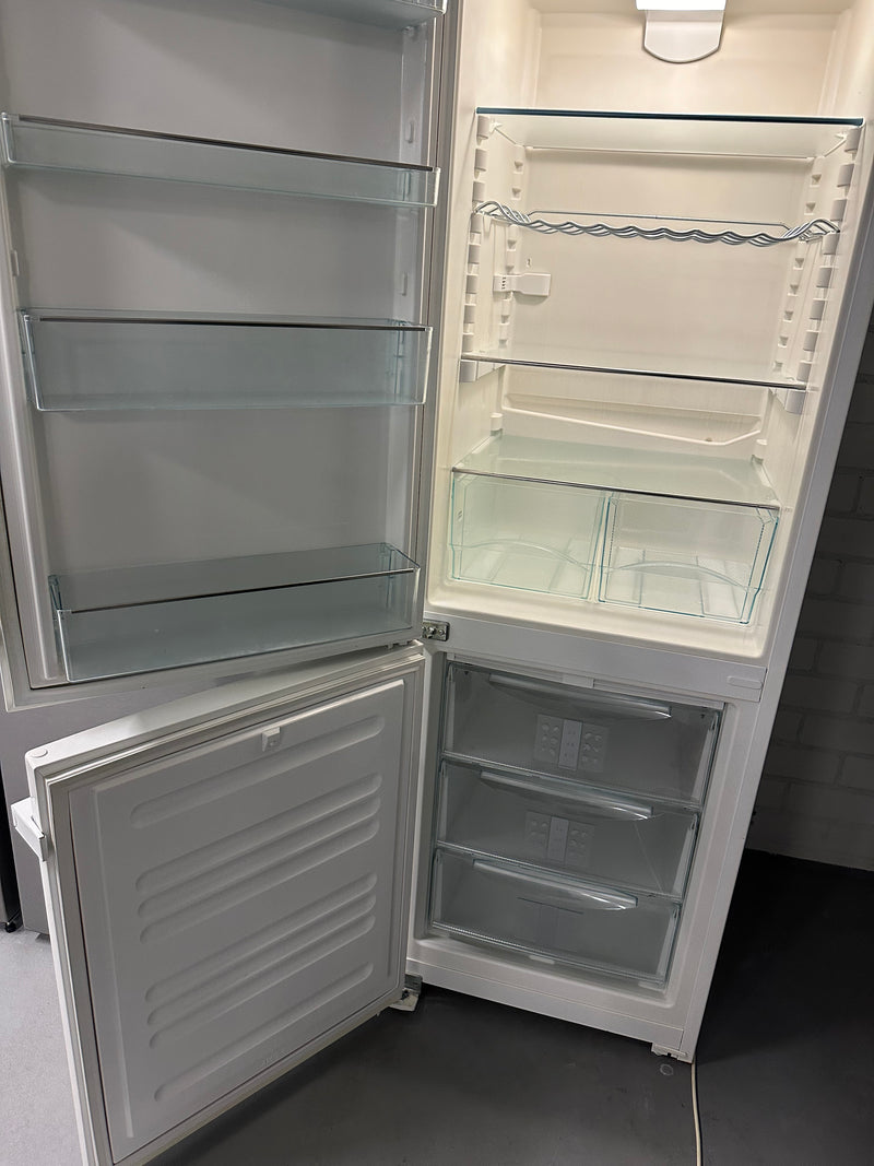 Miele koelvriescombinatie met brede deurvakken en energiezuinige koeling