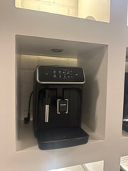 PHILIPS EP2220/10 volautomatische koffiemachine met strak zwart design – verkrijgbaar bij Ado’s Witgoed in Wijchen