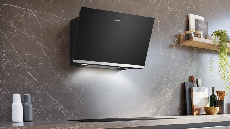 Siemens LC81KAN60 diagonale wandafzuigkap met schuine glasplaat