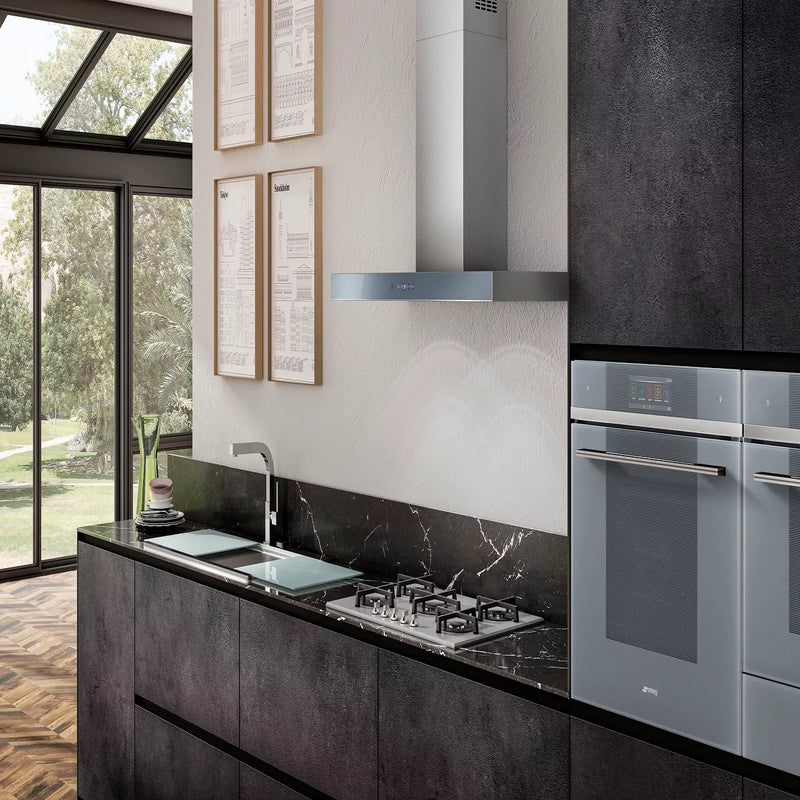 SMEG KS905SXE2 Linea wandafzuigkap als eyecatcher in een moderne keukenopstelling