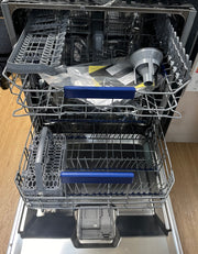 Premium RVS afwerking van de SMEG PL234CXDE half geïntegreerde vaatwasser